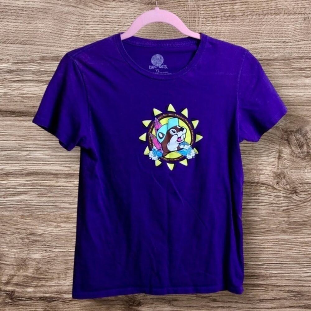 Buc-ee’s youth, large purple, graphic tee shirt